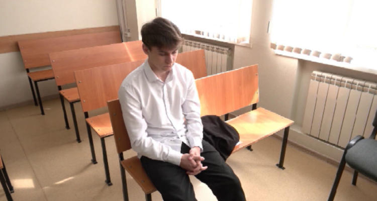 В Первоуральске судят курьера — участника преступной группировки