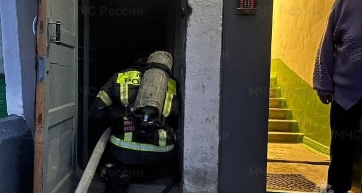 В Первоуральске произошел пожар на улице Ватутина