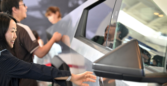 В машинах Tesla появился китайский ИИ от DeepSeek и ByteDance