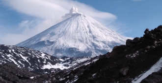 Лава из Ключевской сопки может растопить один из крупнейших ледников Камчатки