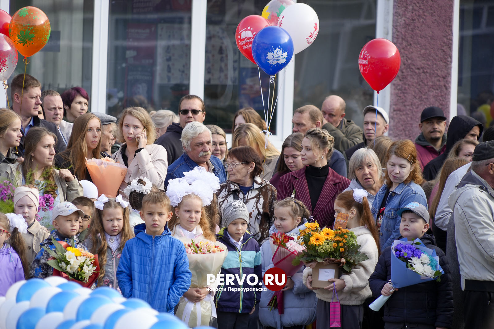 В школе №1 в Первоуральске открылся Космический и Агротехклассы