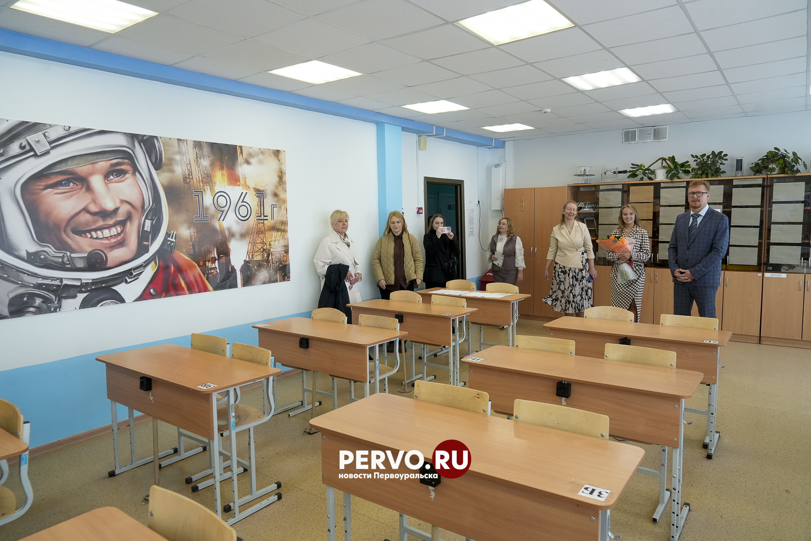 В школе №1 в Первоуральске открылся Космический и Агротехклассы