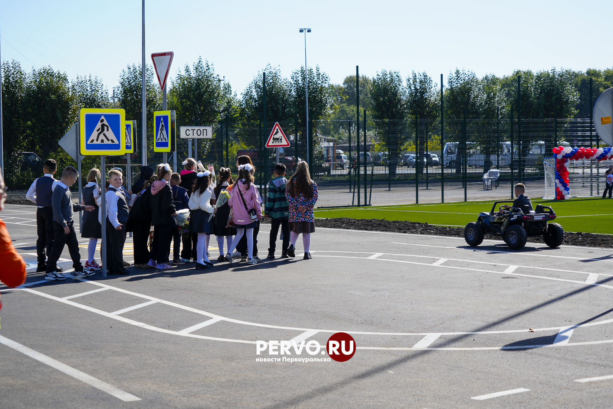 В Первоуральске в школе №12 открыли новый спортивный комплекс