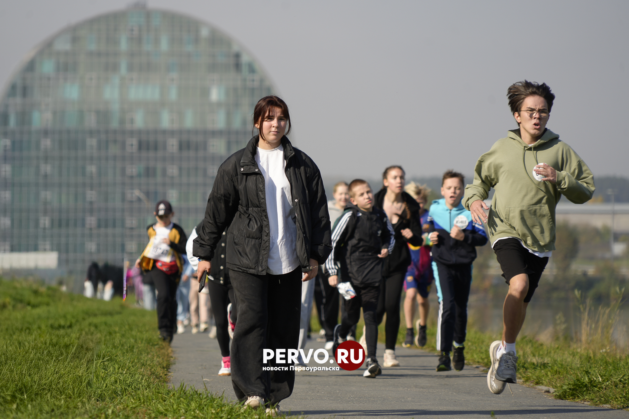 Жители Первоуральска приняли участие в «Кроссе Нации-2025»