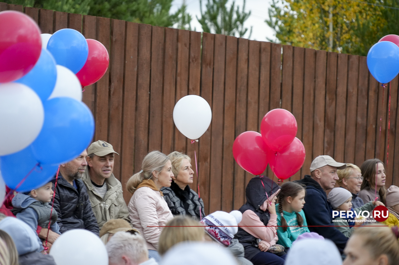 Многофункциональный корт за 2,5 млн рублей появился в Первоуральске