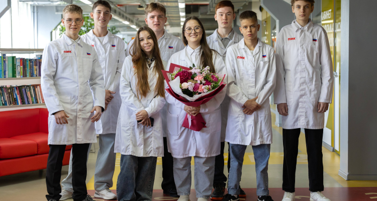ПНТЗ поздравил учащихся партнерских учебных заведений с Днем знаний