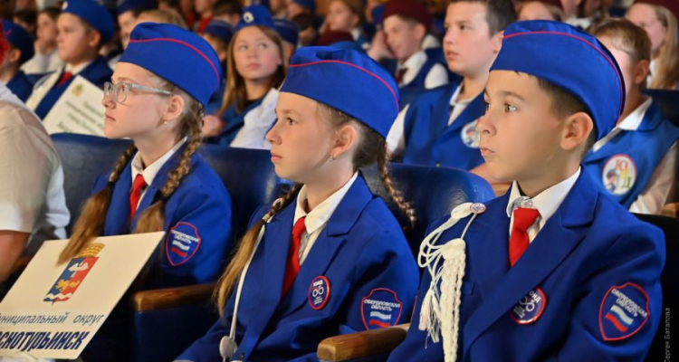 Более 200 юных инспекторов движения соревнуются в Первоуральске