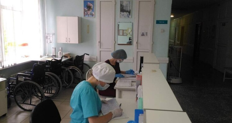 Первоуральская больница направила 19 студентов в УГМУ и СОМК