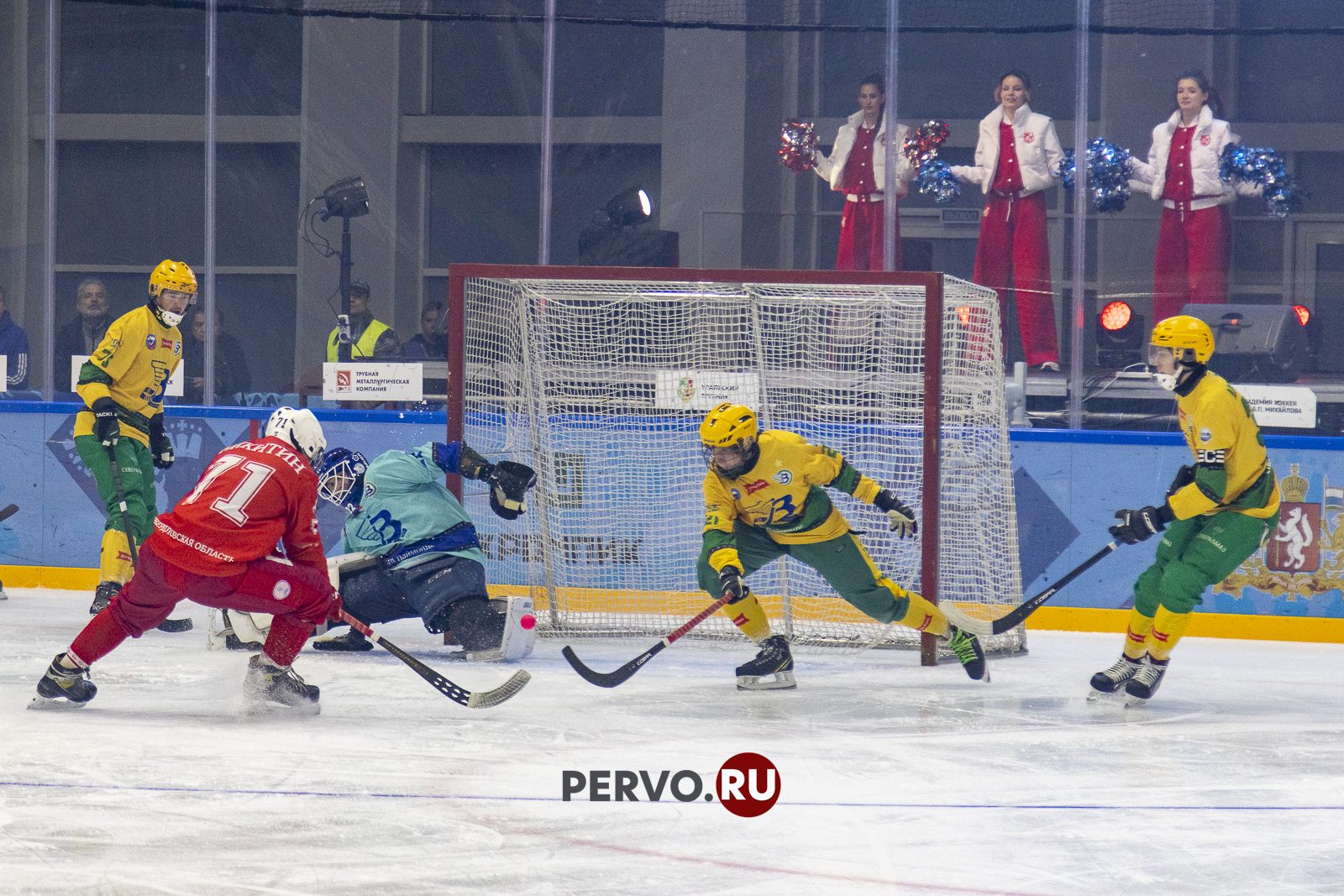 Первоуральск: «Уральский Трубник» в первый день одержал крупную победу
