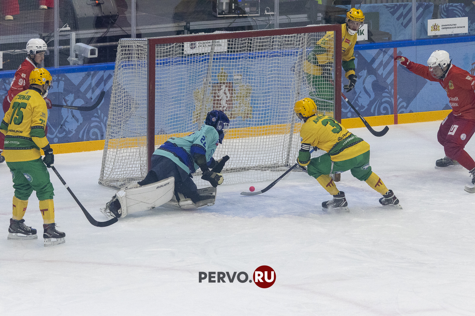 Первоуральск: «Уральский Трубник» в первый день одержал крупную победу