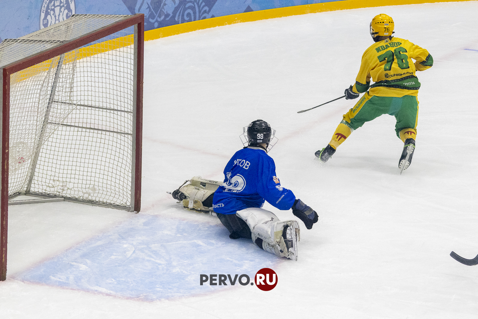 Первоуральск: «Уральский Трубник» в первый день одержал крупную победу
