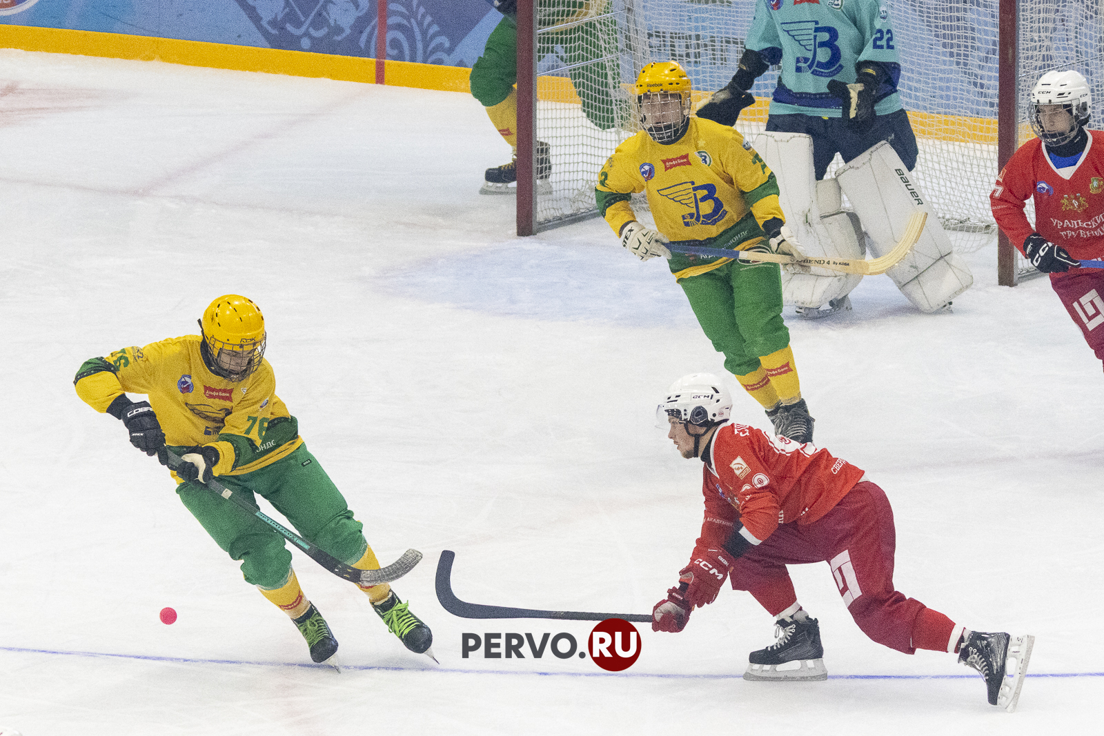 Первоуральск: «Уральский Трубник» в первый день одержал крупную победу