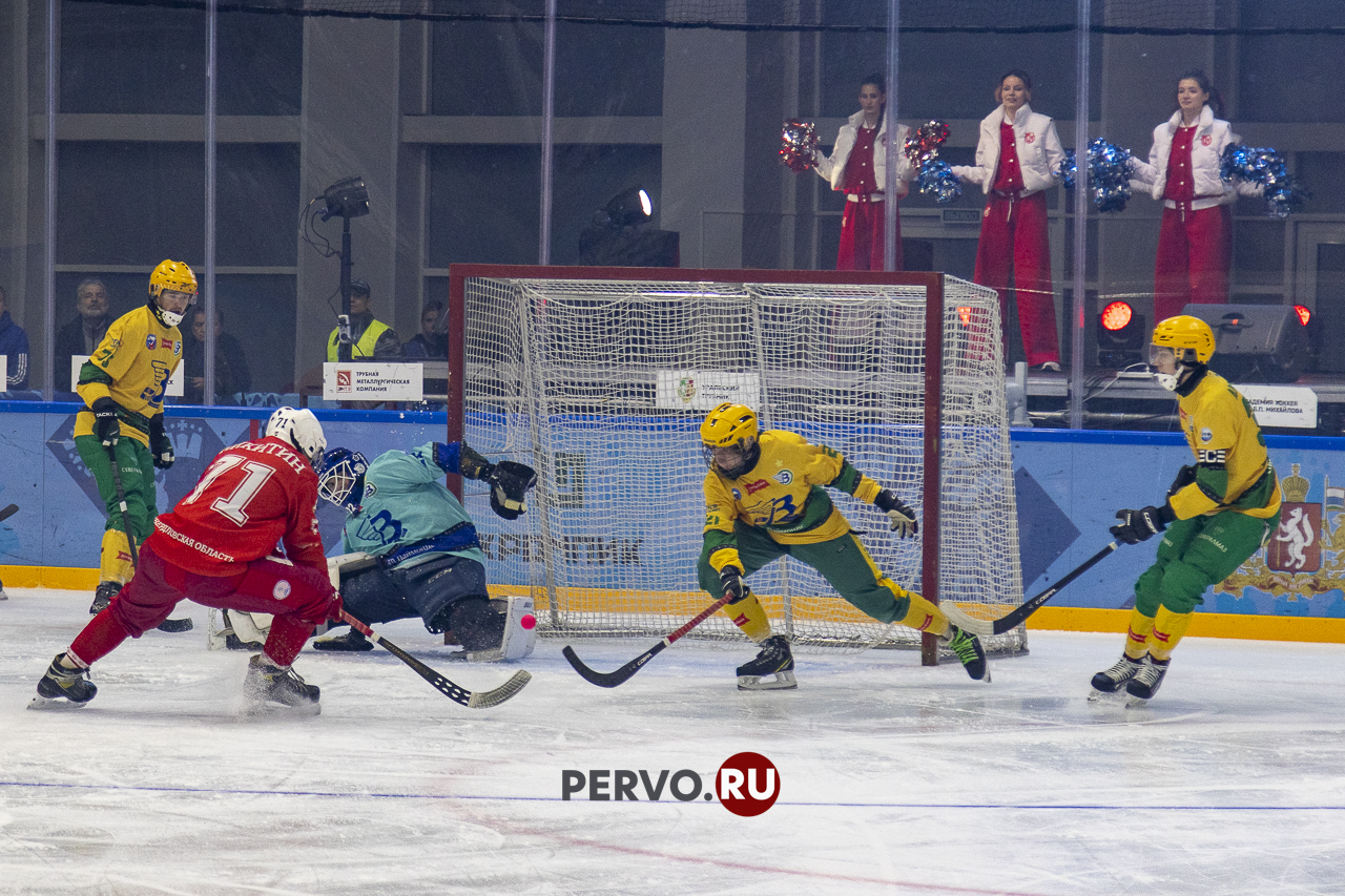 Первоуральск: «Уральский Трубник» в первый день одержал крупную победу