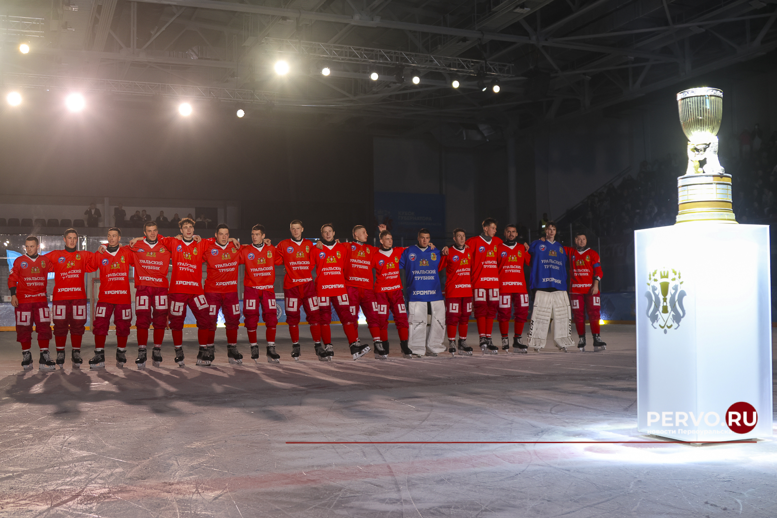Команда «Уральский трубник» — чемпионы Кубка губернатора Свердловской области по мини-хоккею с мячом