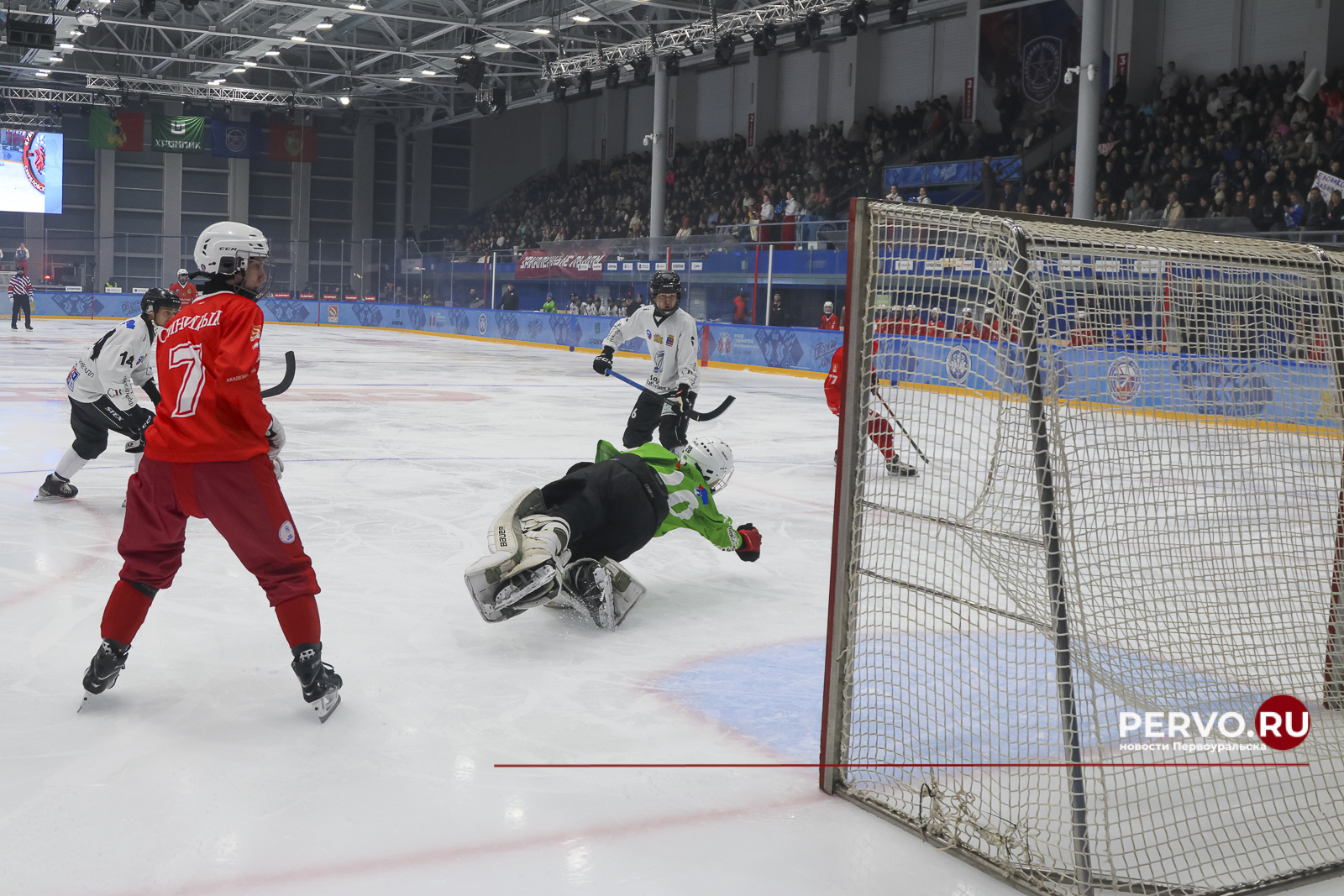 Кубок Губернатора во второй раз остался в Первоуральске