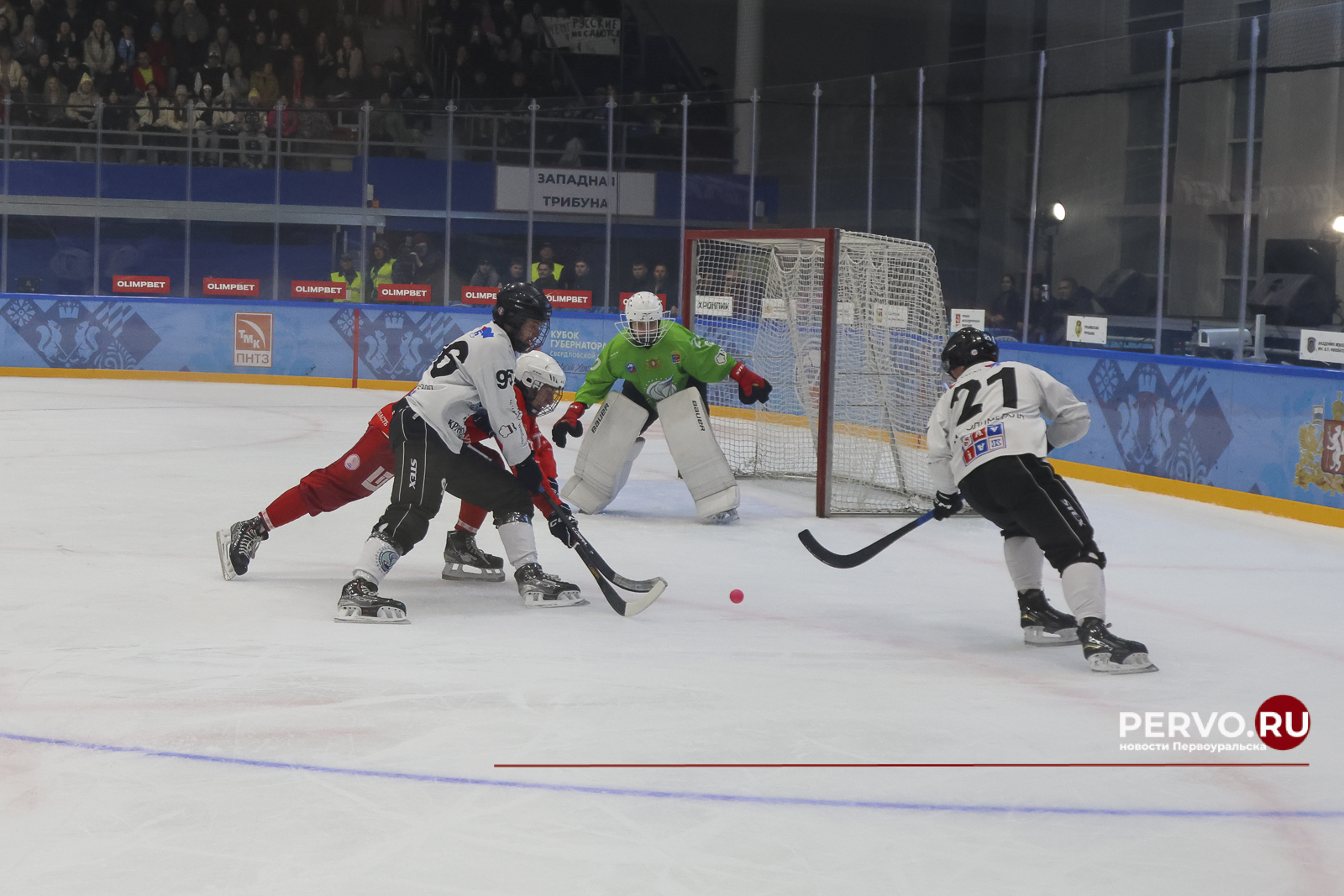 Кубок Губернатора во второй раз остался в Первоуральске