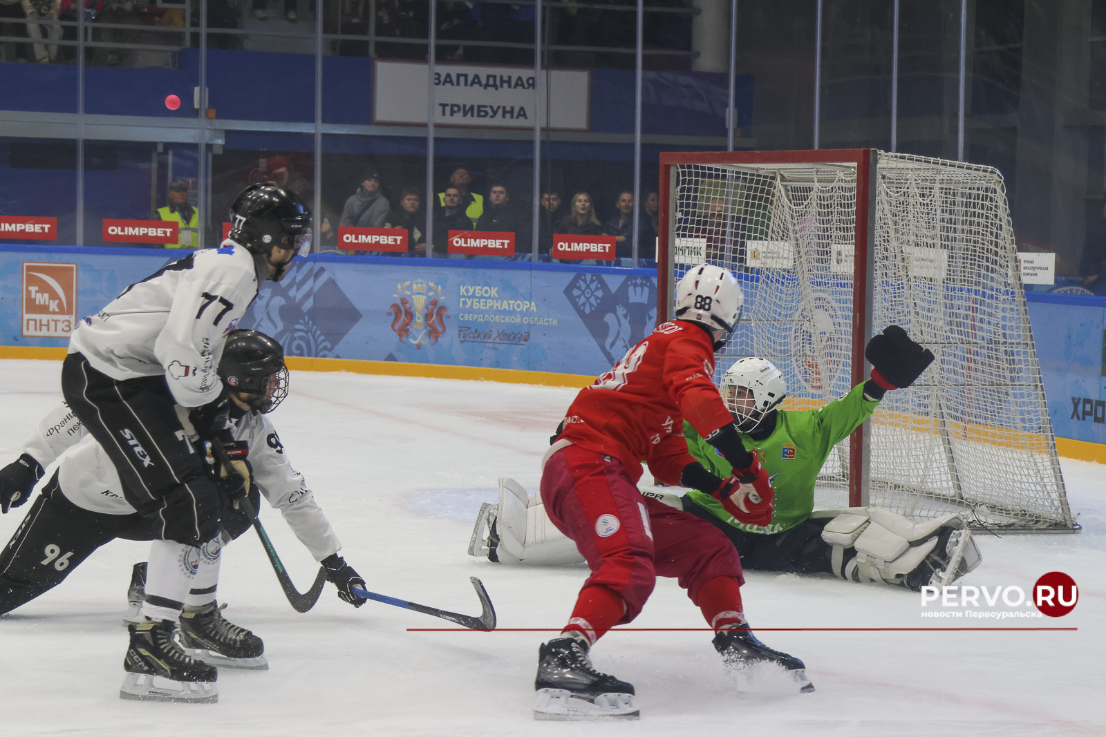 Кубок Губернатора во второй раз остался в Первоуральске