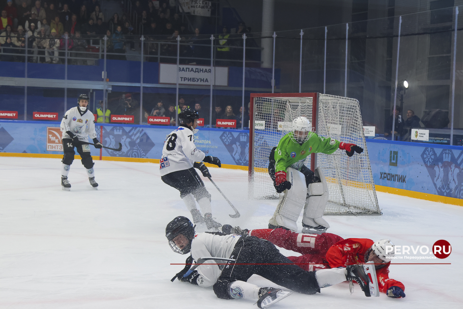 Кубок Губернатора во второй раз остался в Первоуральске