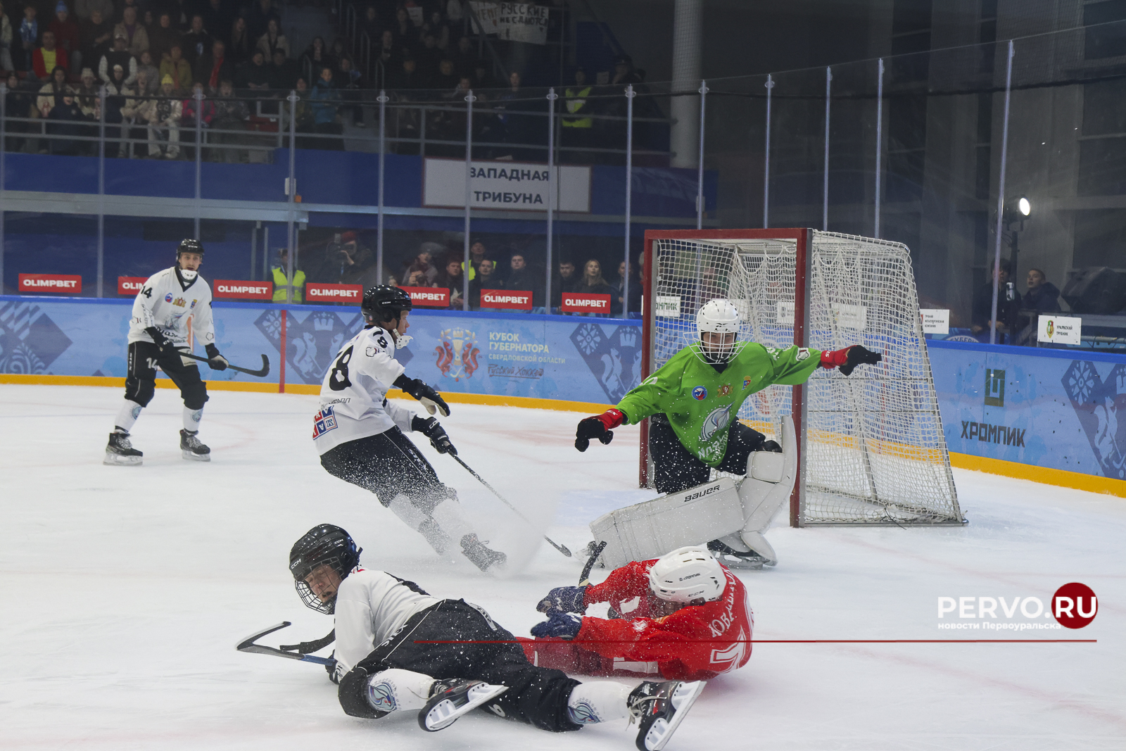 Кубок Губернатора во второй раз остался в Первоуральске