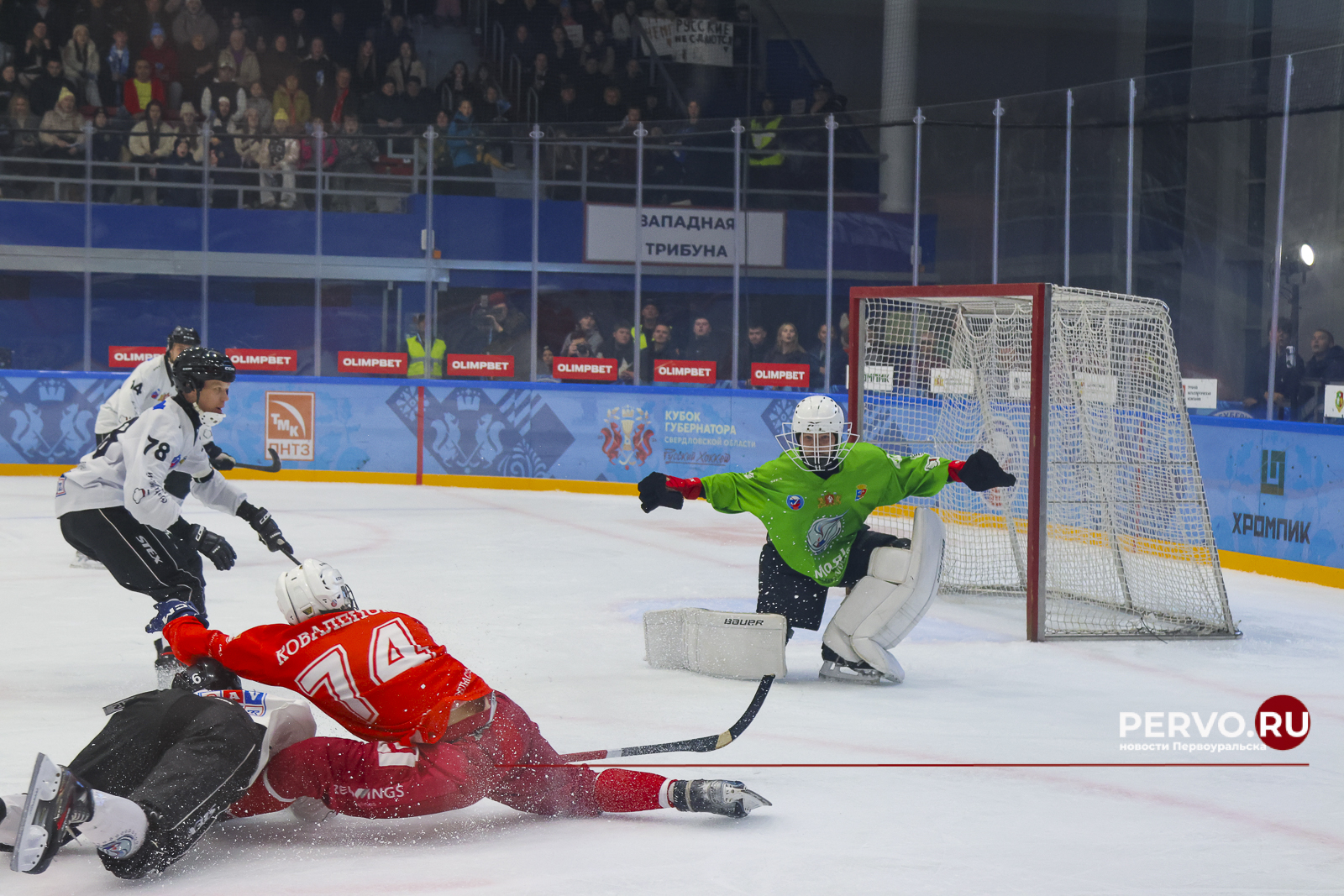 Кубок Губернатора во второй раз остался в Первоуральске