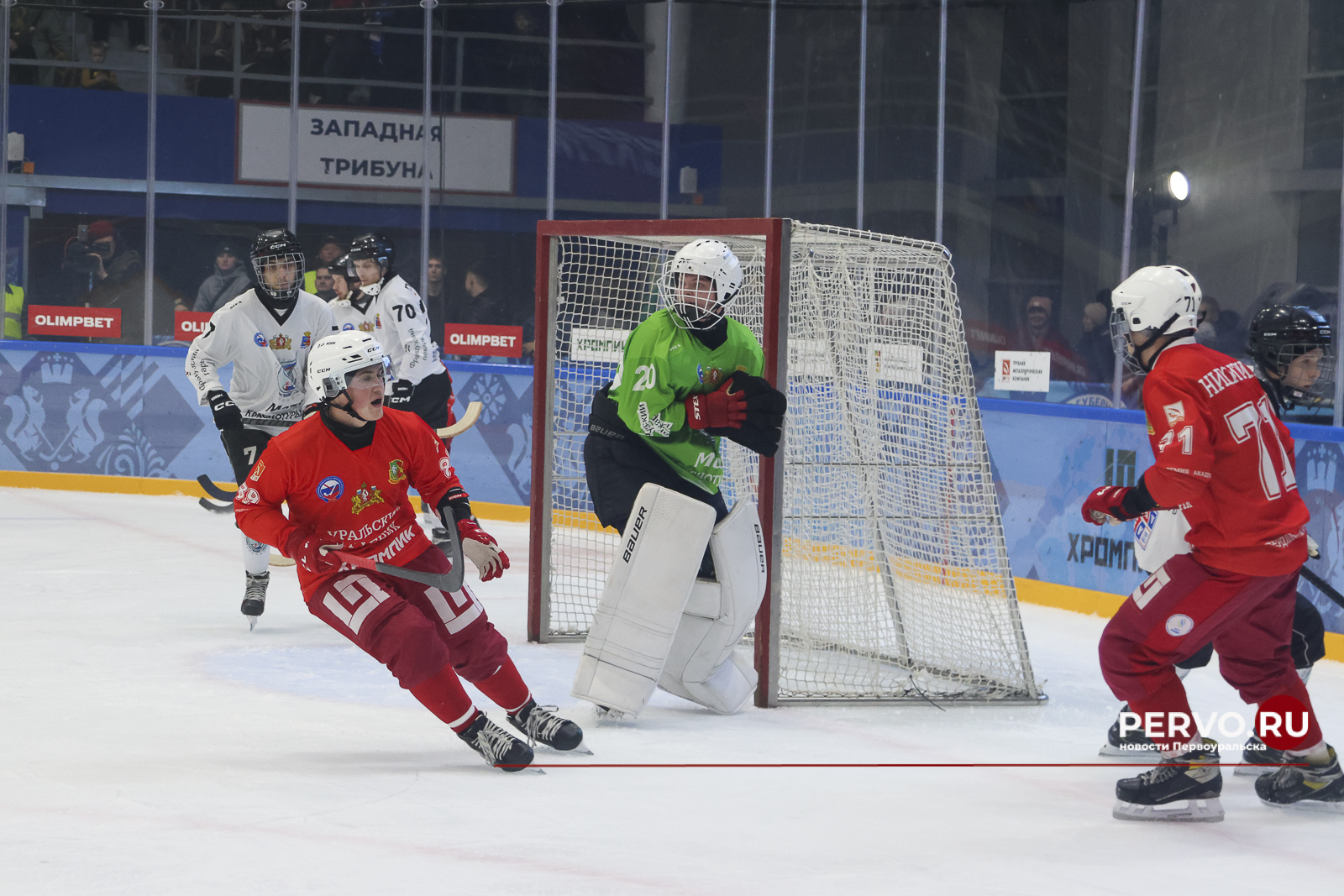 Кубок Губернатора во второй раз остался в Первоуральске