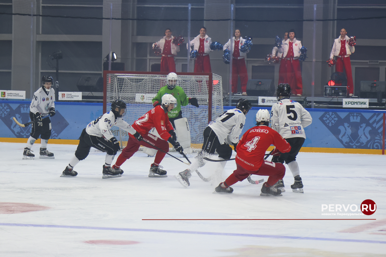 Кубок Губернатора во второй раз остался в Первоуральске