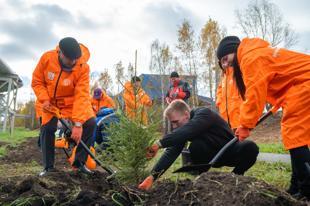 СТЗ озеленяет регион в рамках акции «Зеленая инициатива ТМК»