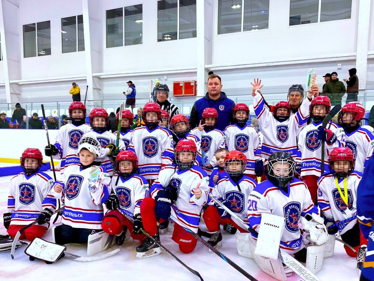 🏒🥇Хоккеисты «Академии Михайлова» на турнире «Хоккейное братство» взяли 1 место