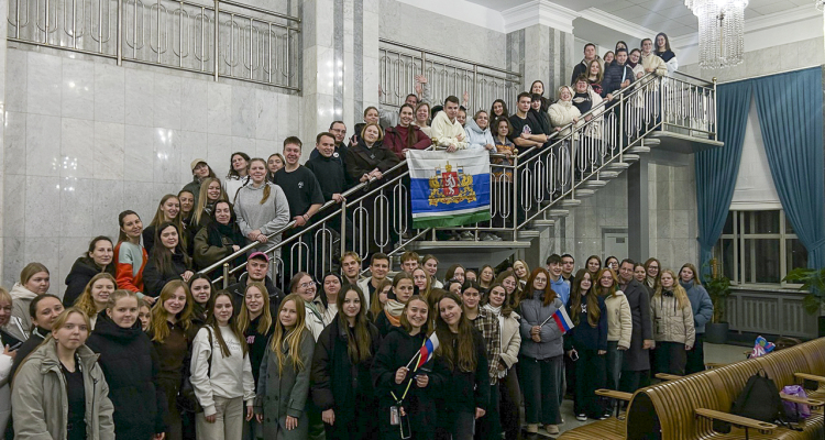 Лучшие волонтёры отправились в патриотическое путешествие «Дорогами Победы!»