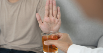 Потребление алкоголя в России упало до минимума с 1999 года