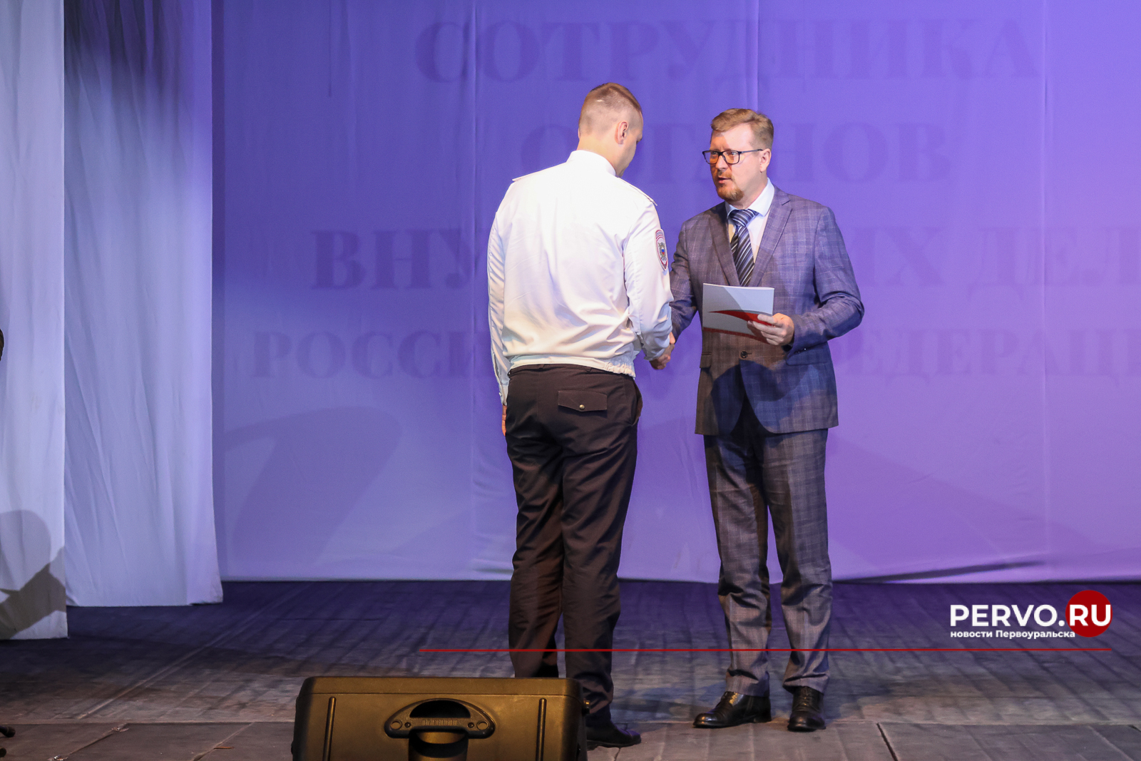 Первоуральск - Сегодня в России отмечается День сотрудника органов внутренних дел  class=