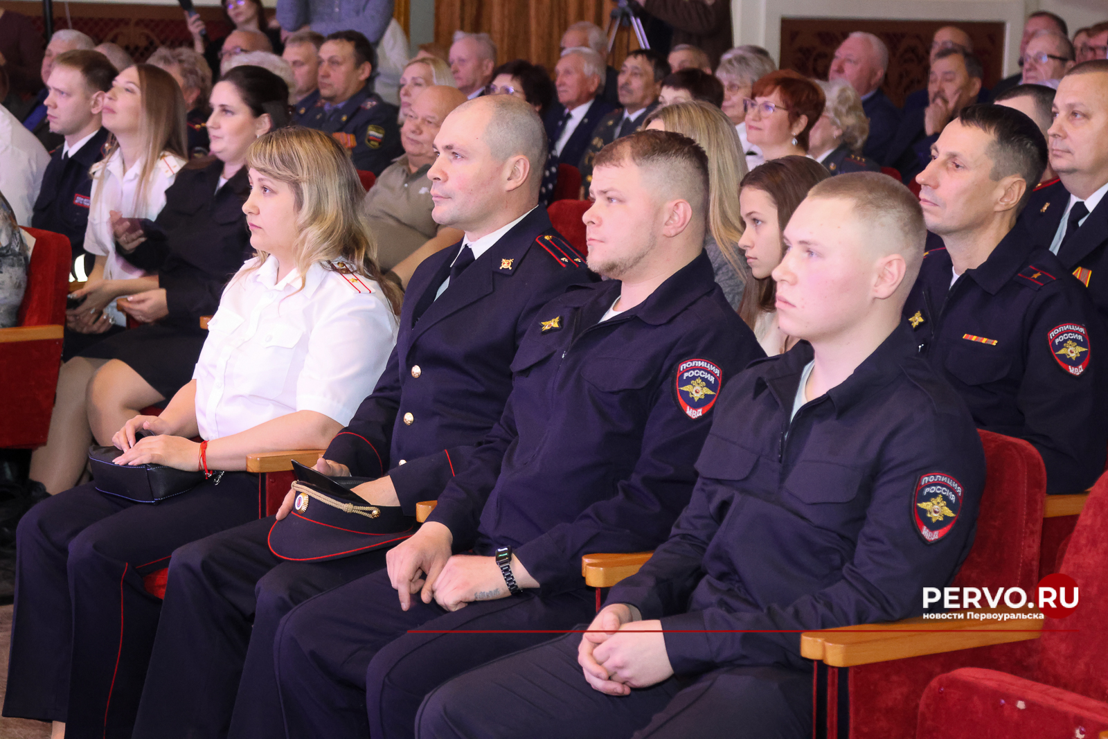 Первоуральск - Сегодня в России отмечается День сотрудника органов внутренних дел  class=