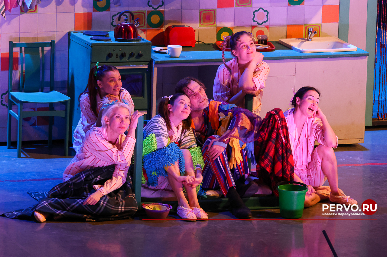 Юные первоуральцы увидели волшебные истории «Снежности»