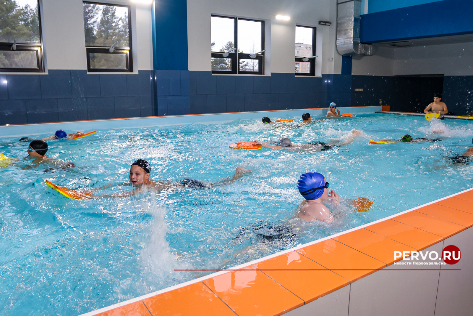 Первоуральск посетил двукратный олимпийский чемпион по плаванию Евгений Рылов