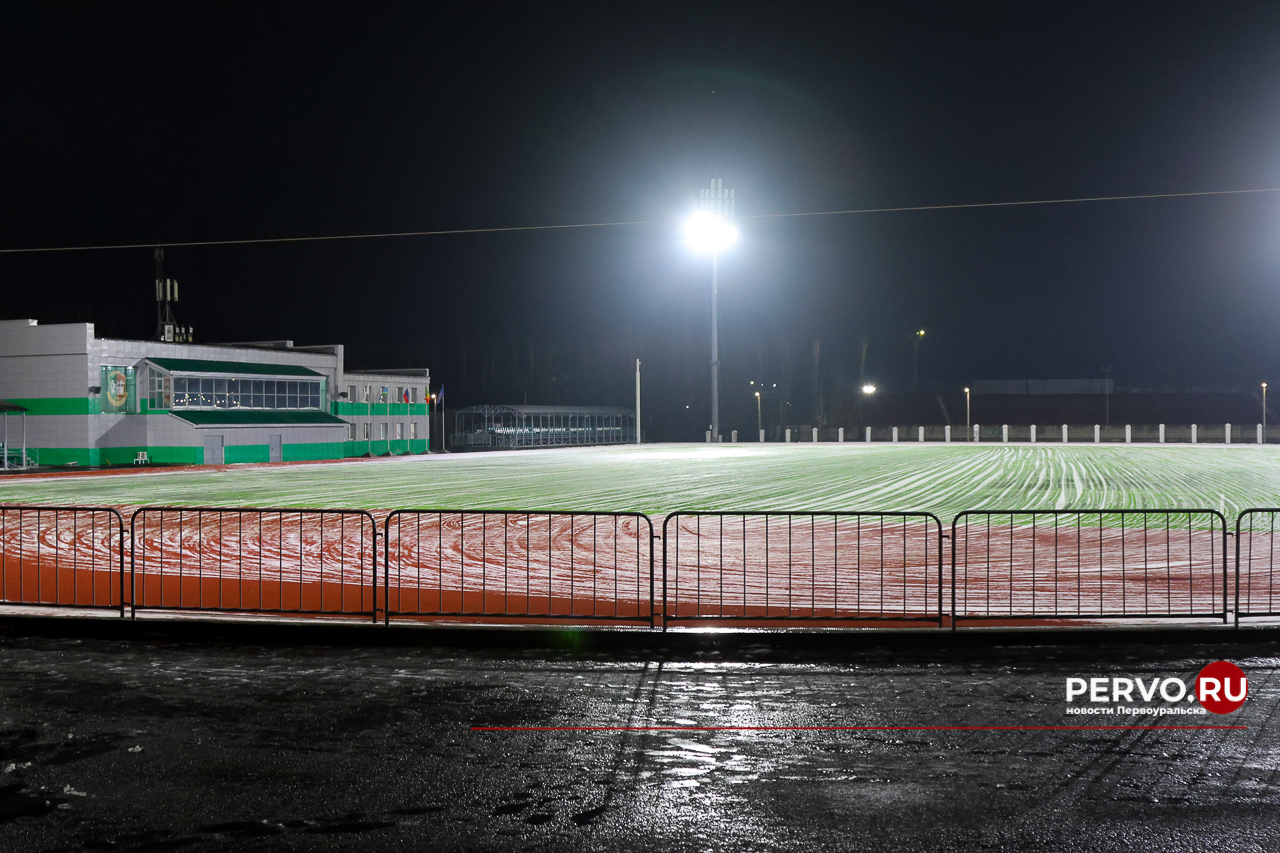 «СКА-Уральский Трубник» не сможет играть в Первоуральске из-за отсутствия льда