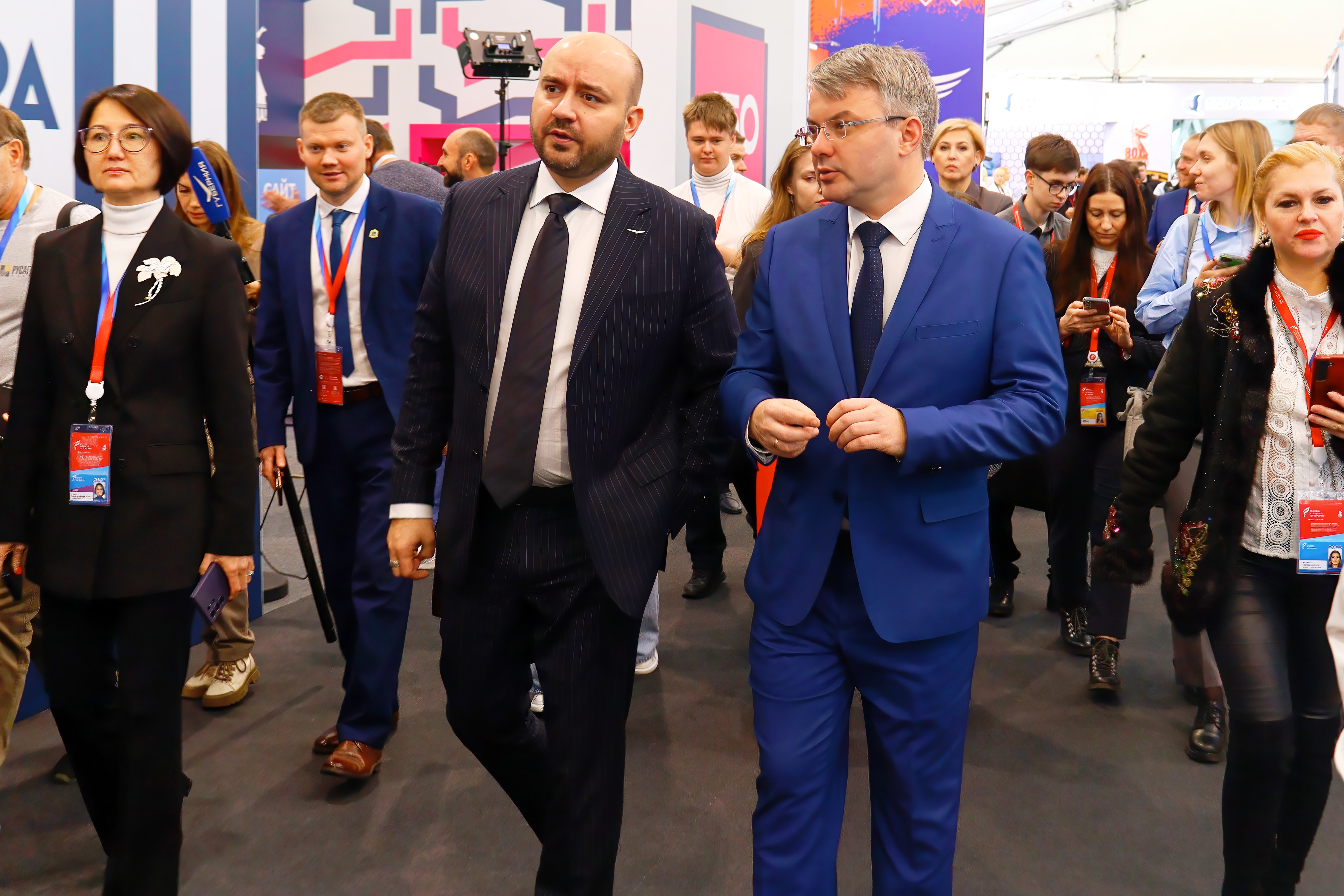 Форум «Россия – спортивная держава»: юбилейный сезон хоккейных клубов «Лада» и ЦСК ВВС