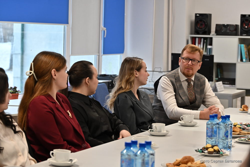 Глава города встретился с молодыми педагогами Первоуральска