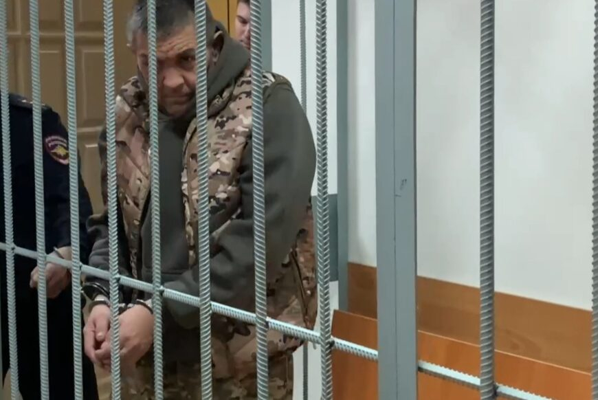 Беглый военнослужащий захватил заложницу в Первоуральске