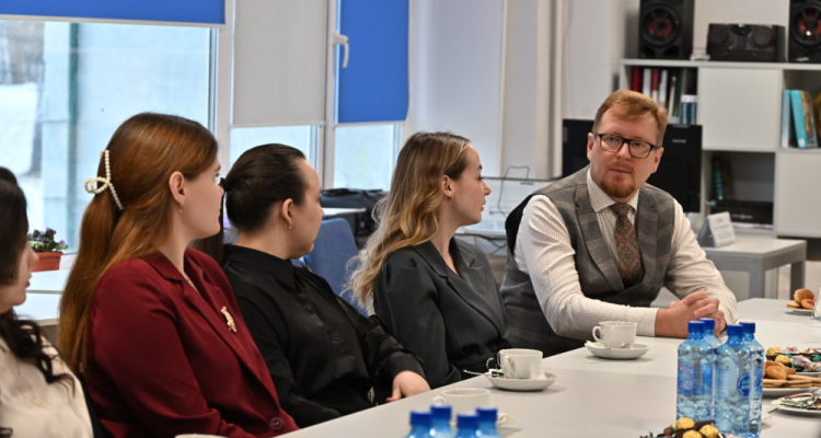 Глава города встретился с молодыми педагогами Первоуральска