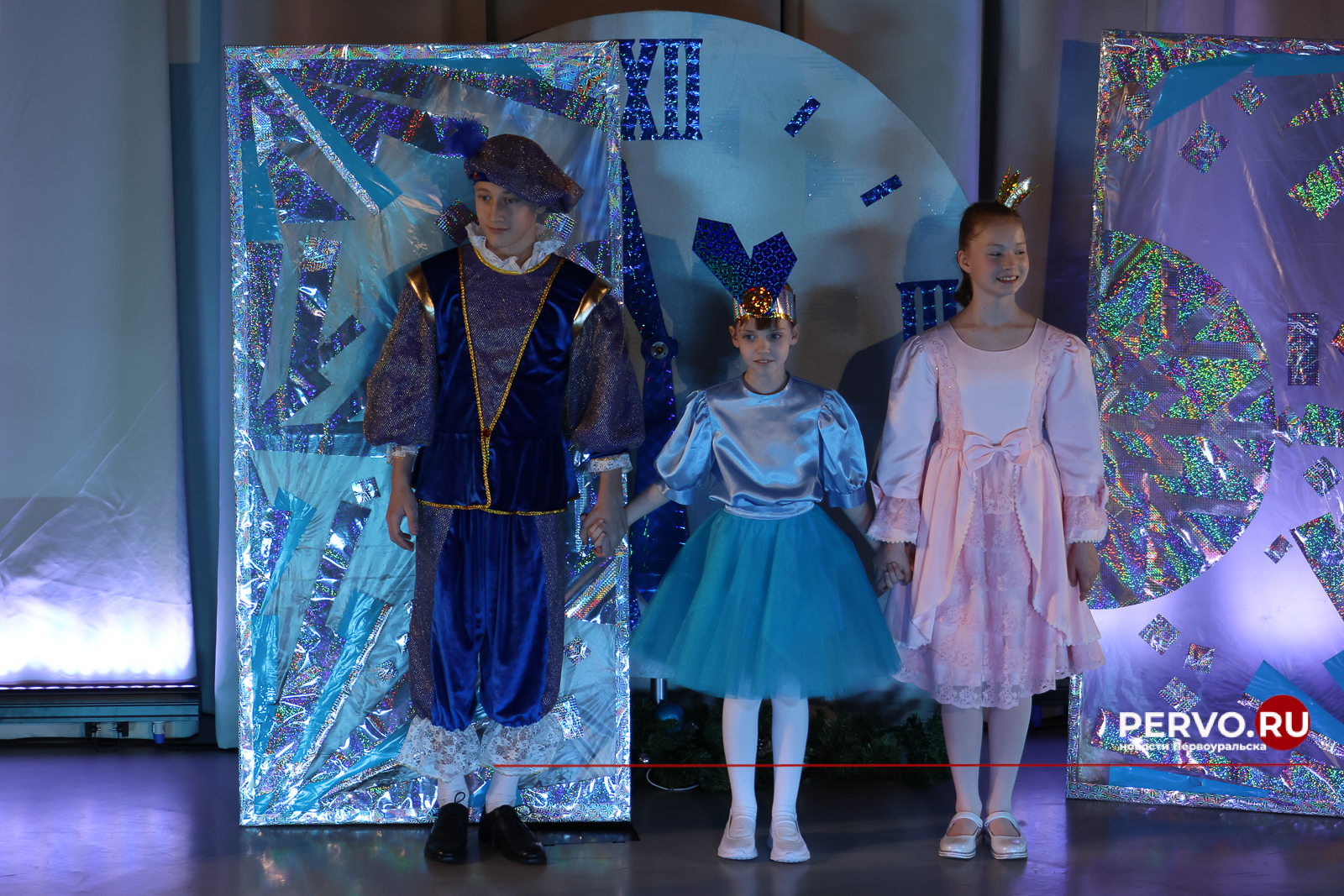 В Первоуральске стартовали благотворительные новогодние ёлки