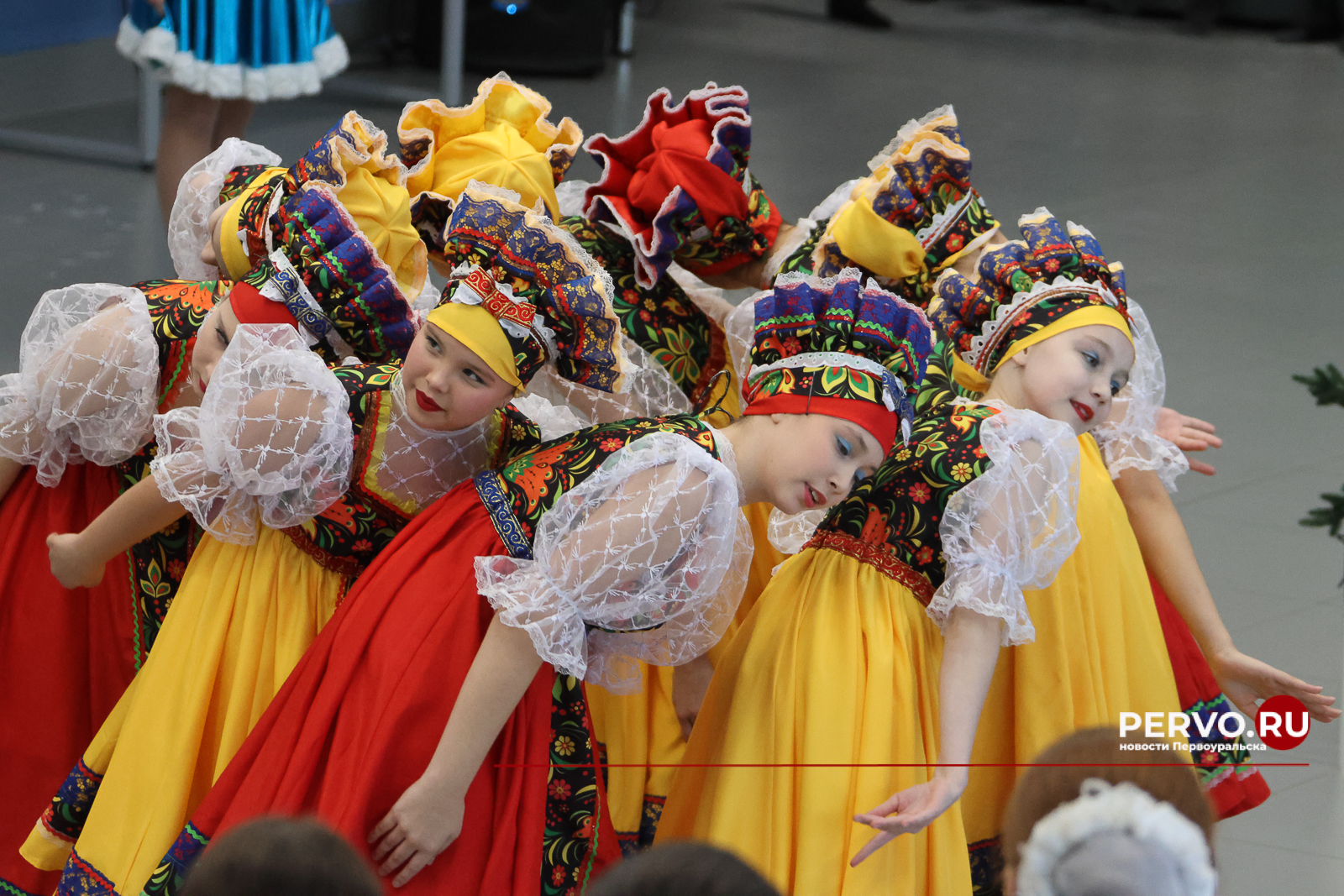 В Первоуральске стартовали благотворительные новогодние ёлки