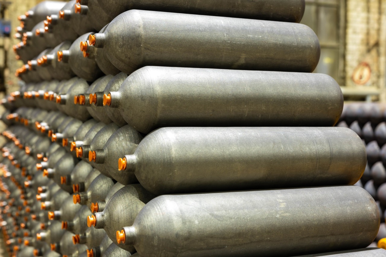 ПНТЗ изготовил баллоны для дыхательных аппаратов пожарных, спасателей и аквалангистов