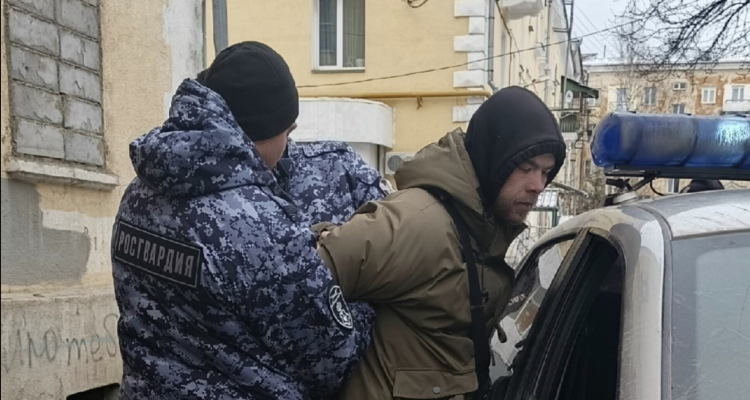 В Златоусте задержан первоуралец, преследовавший несовершеннолетнюю