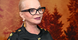 Премиум-автомобиль Toyota Alphard Ларисы Долиной попал в аварию в Москве