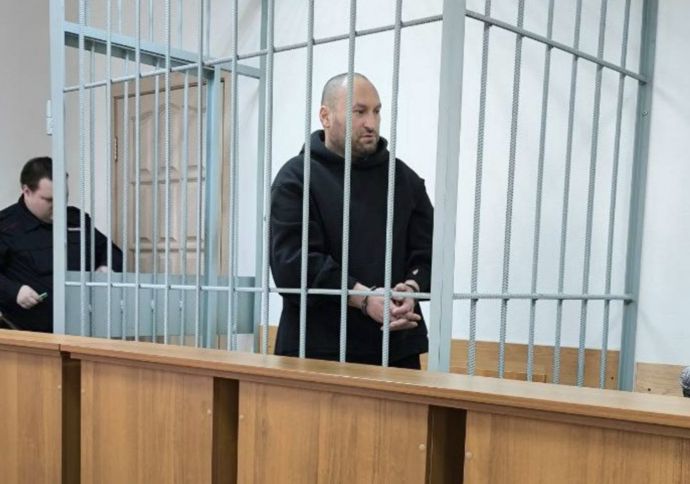 Суд оставил в СИЗО водителя, сбившего насмерть девочку в Новоуткинске