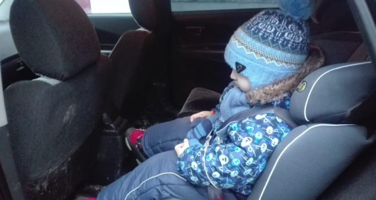 Штрафы за перевозку детей без детских кресел выросли в разы