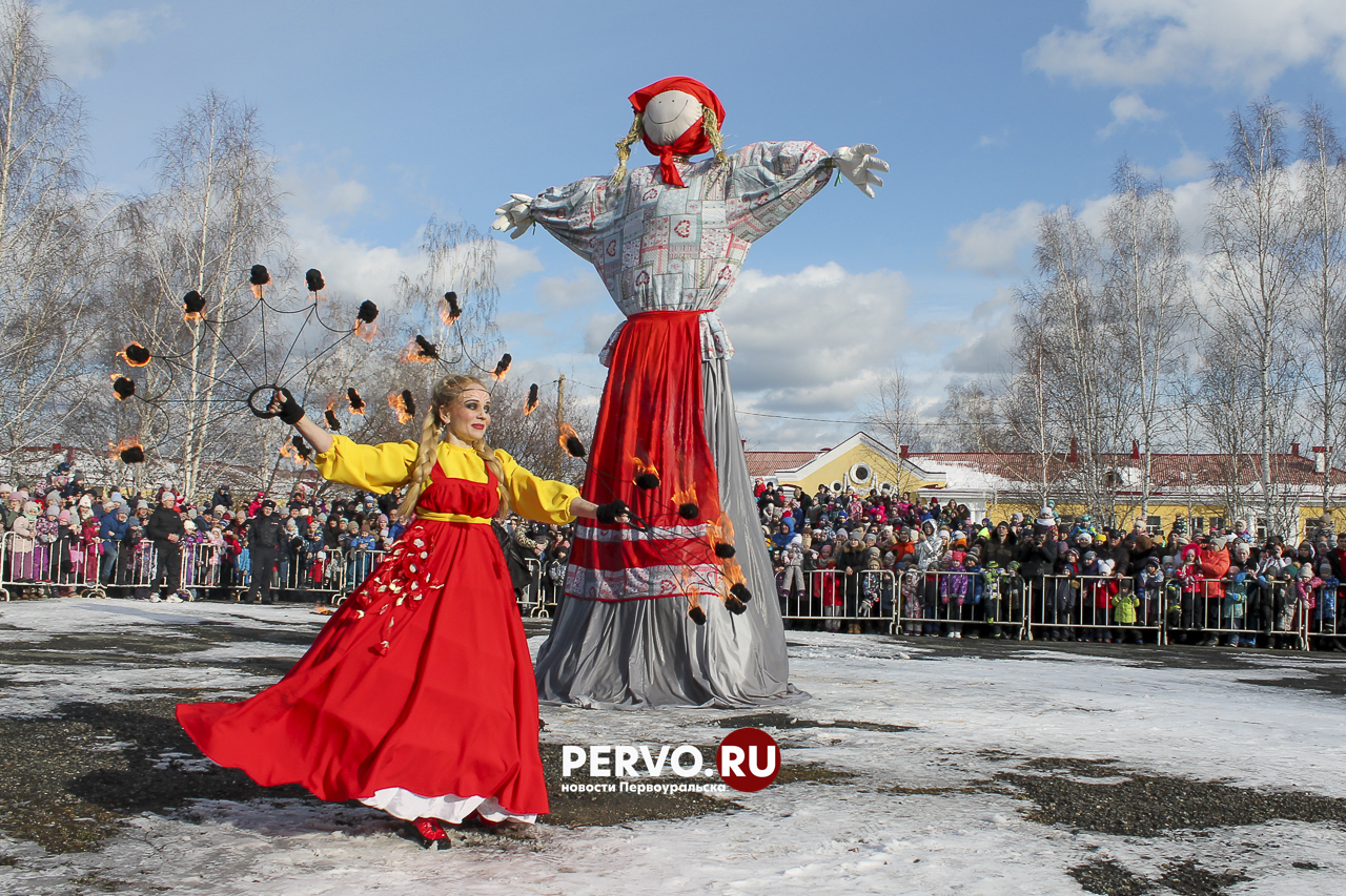 22 февраля первоуральцы проводят зиму и встретят весну
