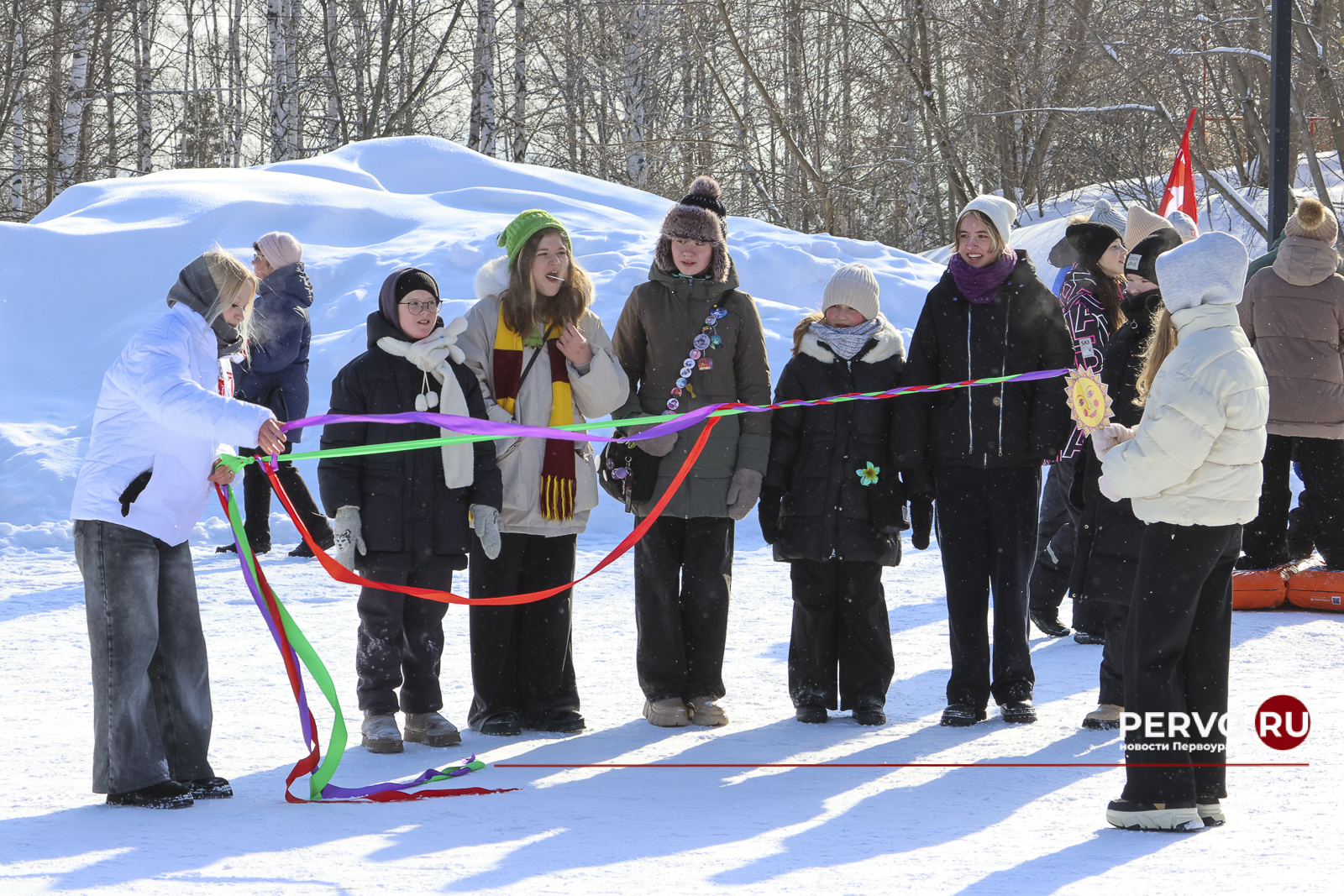 Жители Первоуральска проводили зиму и встретили весну
