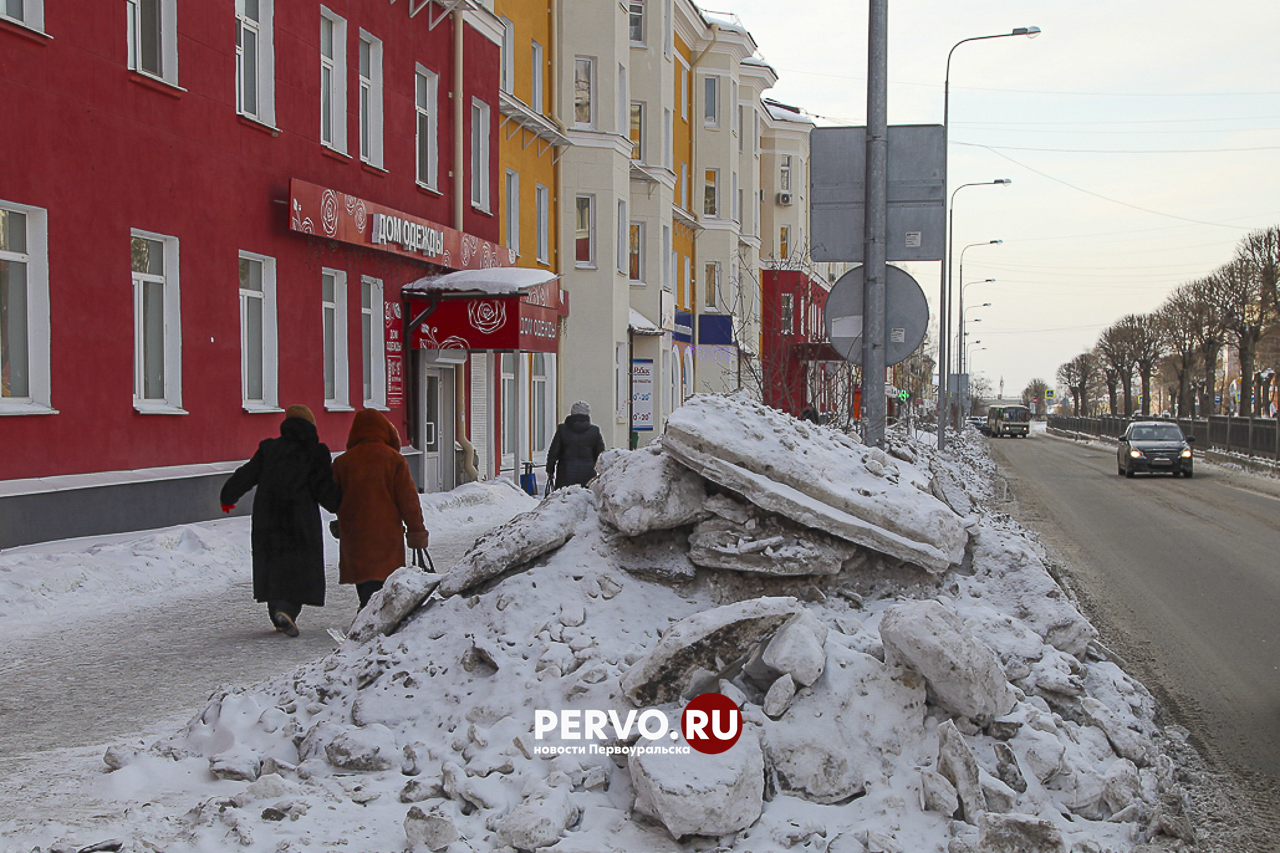 Предприниматели не вывозя снег со своей территории