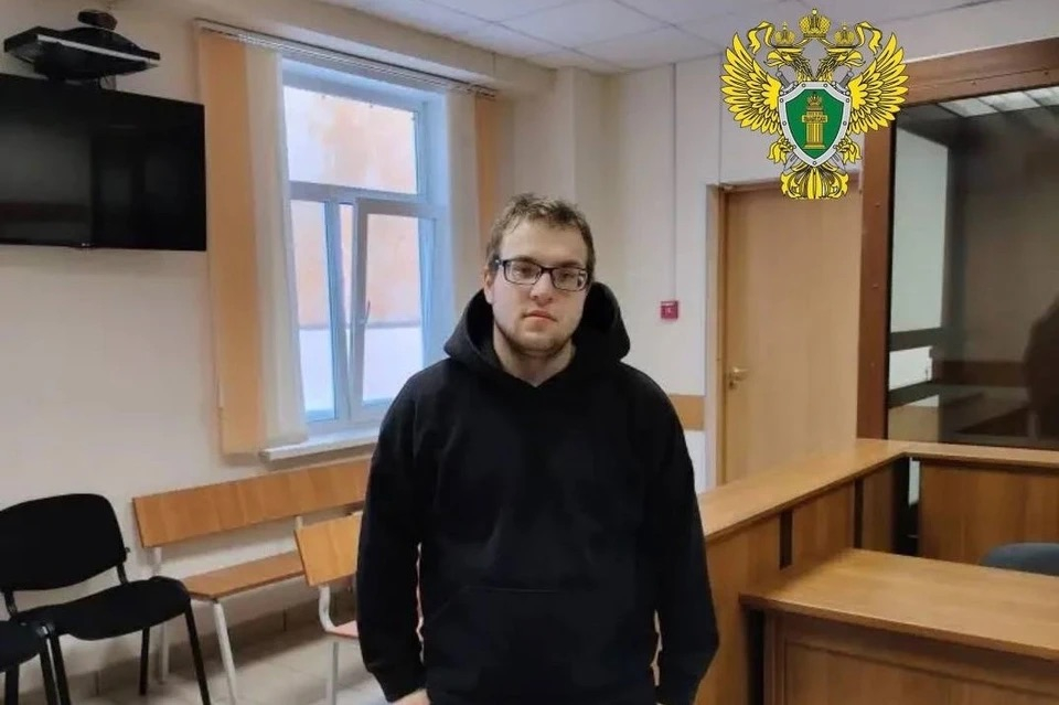 Первоуралец вместе с подростками угнал машину и ограбил алкомаркет